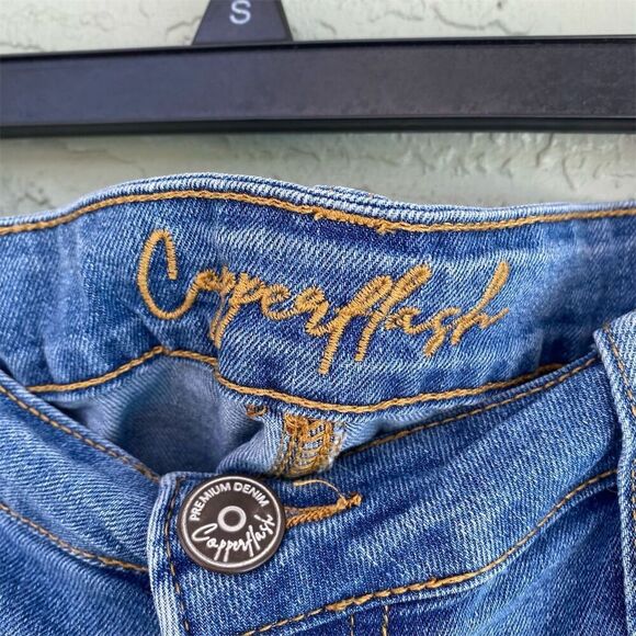 Cooper Flash Women's Mid Rise Denim Shorts Blue Size 14 Casual Summer - Picture 5 of 6